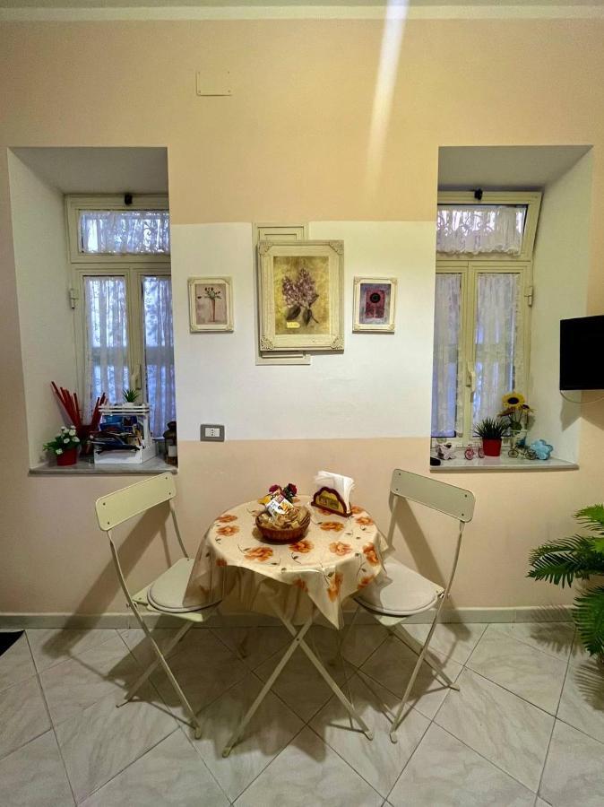 Vomero House With Free Parking 410 Cm Νάπολη Εξωτερικό φωτογραφία