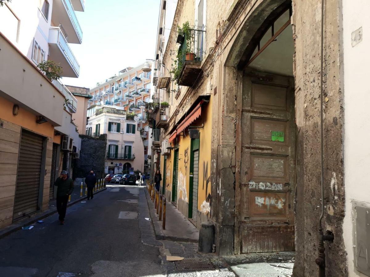 Vomero House With Free Parking 410 Cm Νάπολη Εξωτερικό φωτογραφία